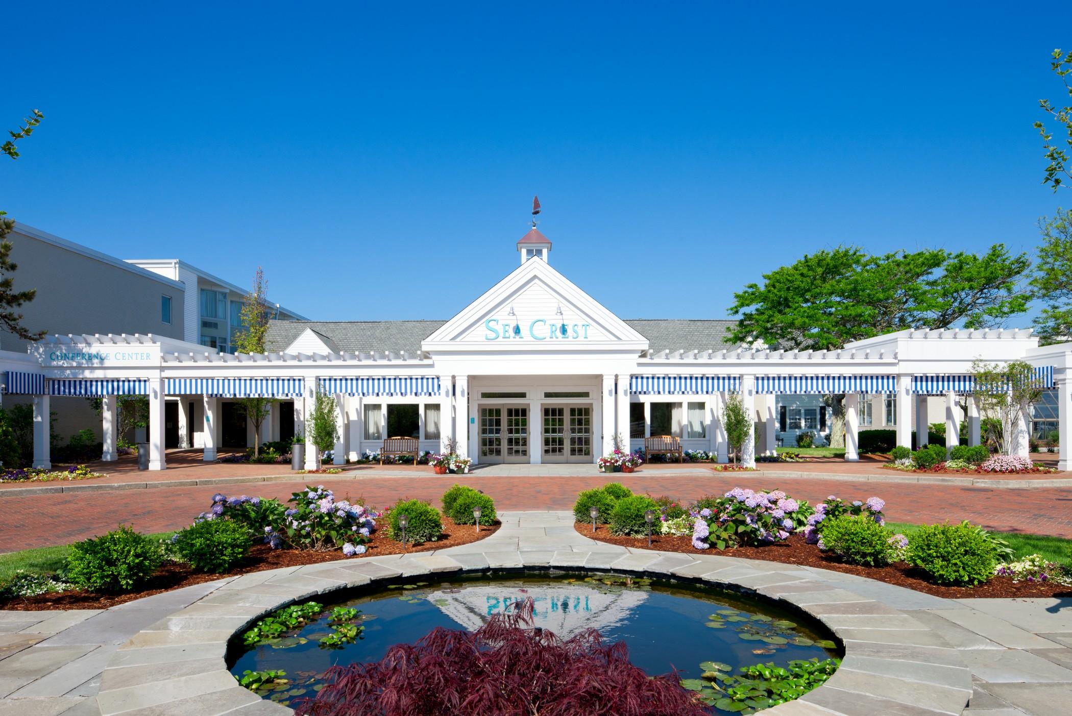 Sea Crest Beach Resort Falmouth Exteriör bild